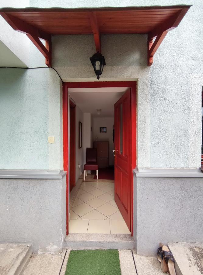 סראייבו Apartment Near Center מראה חיצוני תמונה